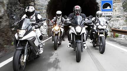 Aprilia Dorsoduro 1200, Honda Crossrunner, KTM 990 SM T, Triumph Tiger 800