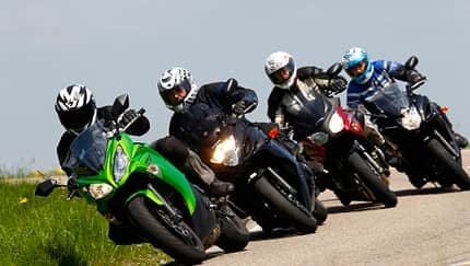 Mittelklasse Bikes von Yamaha, Kawasaki, Suzuki und Honda