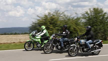 Von wegen Frauen-Motorrad!
