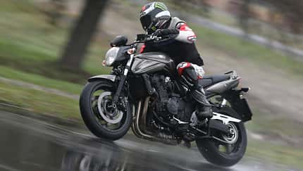 Fahren bei Regen und Nässe