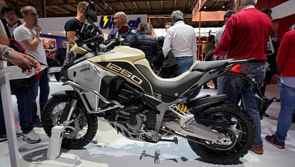 Adventure-Bike im Fahrbericht