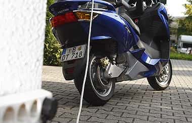 Test Vectrix Maxi-Scooter