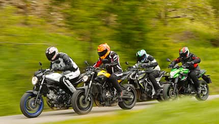 Vier Naked Bikes im Test