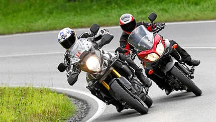 V2-Reiseenduros im Duell