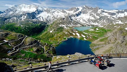50 weniger bekannte Alpenpässe für Motorradfahrer 