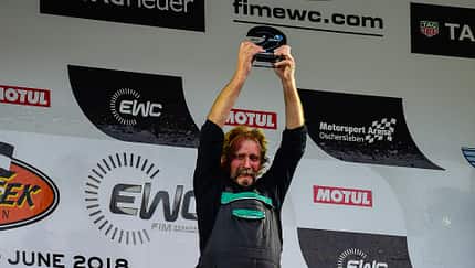 Anthony Delhalle Trophy für Bolligers: Tränen auf dem Oschersleben-Podest