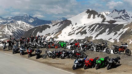 Reiseenduros, Sportler und Allrounder im Test in den Alpen