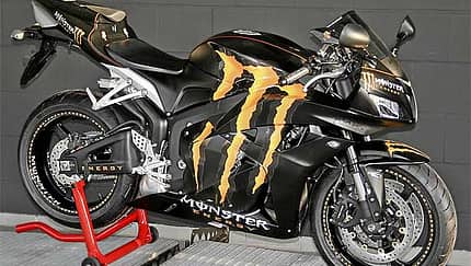 Service: Klebedekore für Motorräder