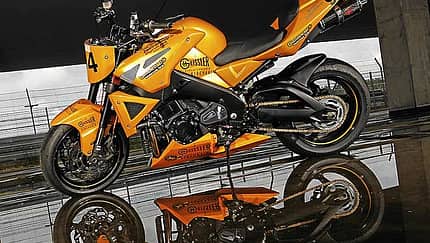 Rennbike-Umbau Suzuki B-King
