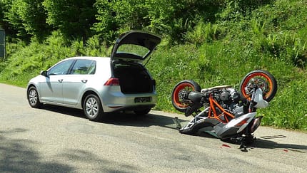 KTM macht Purzelbaum