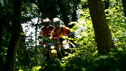 Motocross-Fahrer schwer verletzt