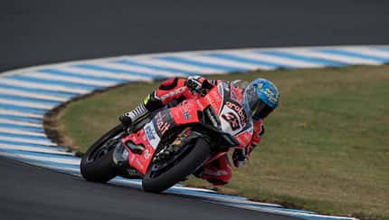Melandri macht Doppelsieg perfekt