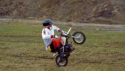 Raus aus der Windel, rauf aufs Moped!