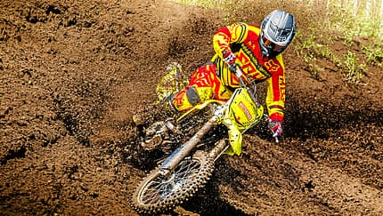 Mit Showa SFF Air Fork für 2015