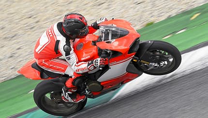 Leicht und stark wie noch kein Serienmotorrad zuvor