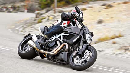 Macho-Bike oder potenter Powercruiser?