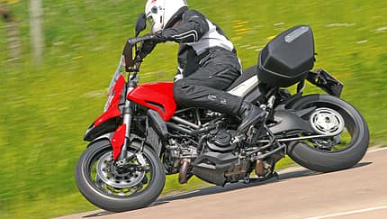 Supermoto-Feger mit Reisequalitäten