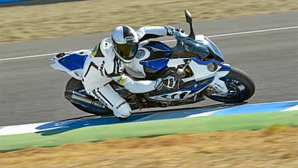 BMW HP4 auf dem GP-Kurs in Jerez