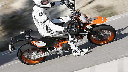 Die Supermoto von KTM wurde für 2012 nachgeschärft