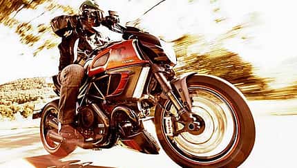 Aufbereitete Ducati mit höllischem Dampf