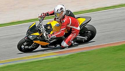 Aprilias Power-Naked-Bike