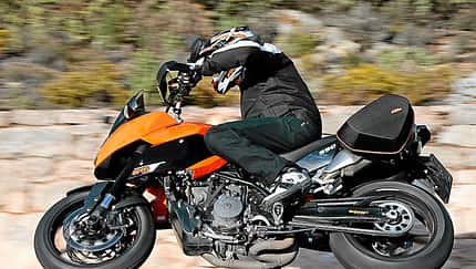 KTMs Touring-Supermoto endlich mit ABS