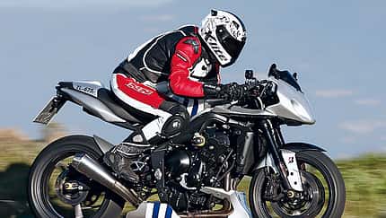 Die LSL-Triumph Street Triple TL-675 Warbird