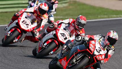 WSBK-Aprilia RSV4 Factory & Ducati 1098 F09