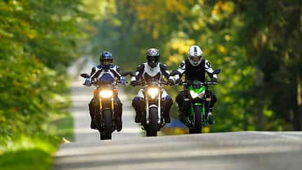 Mittelklasse-Naked-Bikes im Vergleich