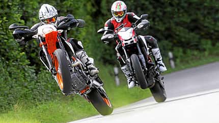 Einzylinder- gegen Zweizylinder-Supermoto