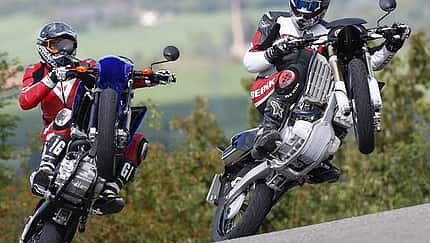 Supermotos von Barossi und Yamaha im Vergleich