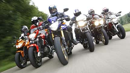 Mittelklasse-Motorräder im Vergleich
