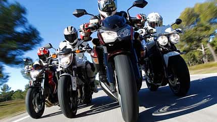Große Naked Bikes im Vergleich