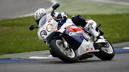 Neue Honda CBR 900 RR Fireblade