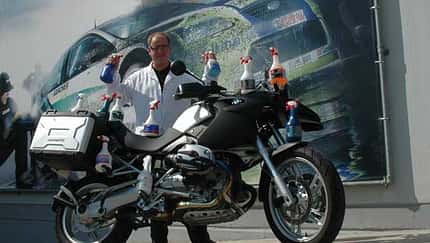 Motorradreiniger im Härtetest
