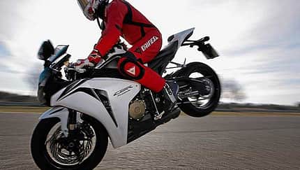 Das Motorrad richtig abbremsen