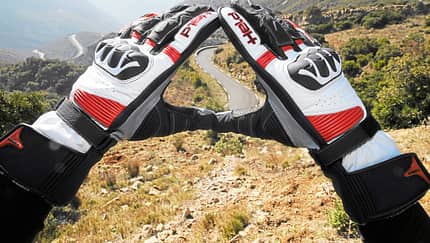 Sporthandschuhe bis 100 Euro im Test