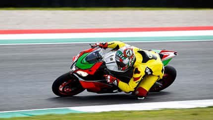 Mit Kit-Teilen veredelter Supersportler