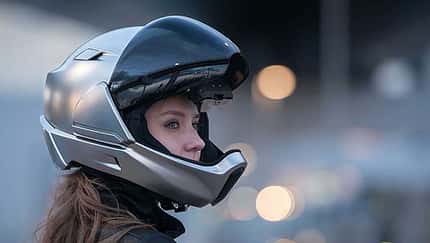 Extrem smarter Integralhelm