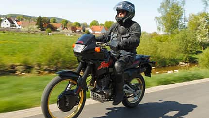 Honda NX 650 Dominator im Fokus