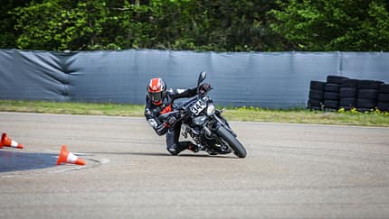 MOTORRAD action team Kurvenschule Fahrtraining Baden Airpark