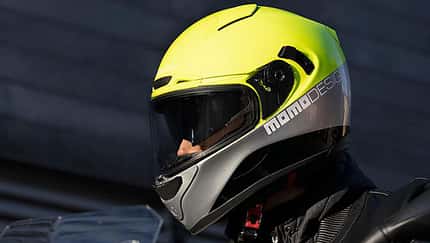 Momo Design Hornet Integralhelm