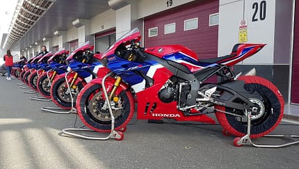 Honda CBR 1100 Fireblade RR-R Honda CBR 1100 Fireblade RR-R
