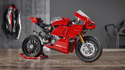 Ducati Panigale V4 R LEGO