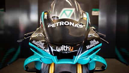 Yamaha YART R1 Petronas Replika