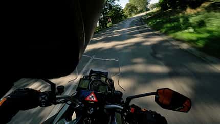 CMC Vernetze Motorräder