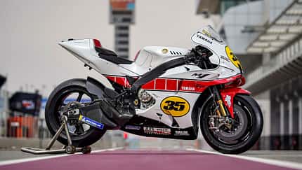 MotoGP Yamaha YZR-M1 60 Jahre Sonderlackierung Cal Crutchlow