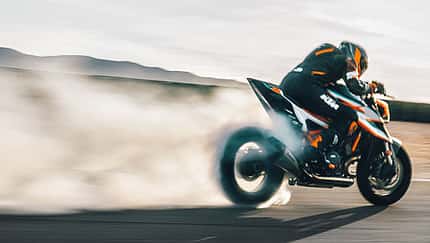 04/2021, KTM 1290 Super Duke RR Modelljahr 2021 KTM 1290 Super Duke RR Modelljahr 2021