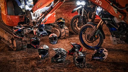 Enduro- und Adventure-Helme im Test