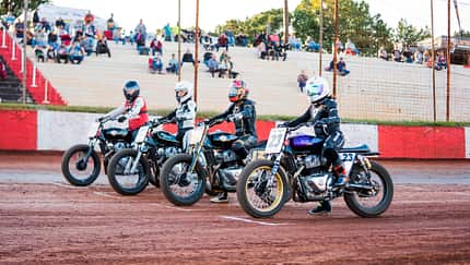 Build. Train. Race. Royal Enfield-Rennserie Frauen